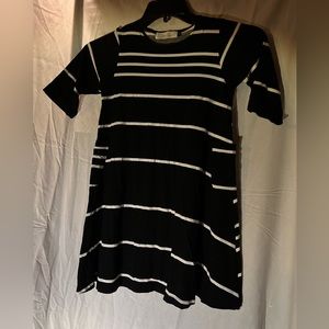 Fighting eel girls striped dress